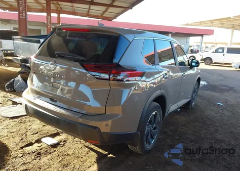 2025 Nissan Rogue Sv Fwd z USA, uszkodzony, nr VIN 5N1BT3BA5SC780548